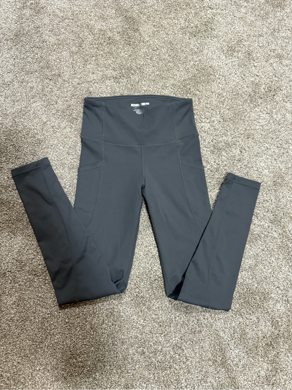 $5 for $20 min order ! NWOT Fashion Nova grey Active Leggings